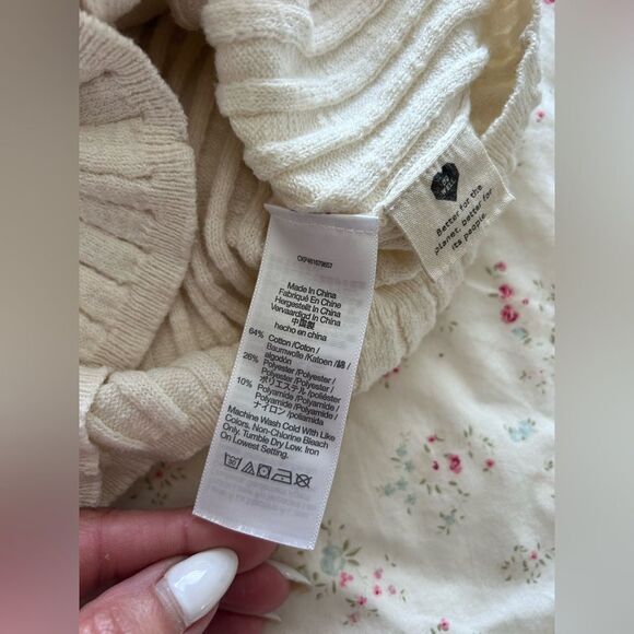 Madewell Glencrest Button-Front Sweater Tee in Oatmeal | Size M - Picture 6 of 6